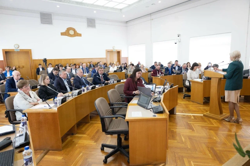 https://vologdazso.ru/upload/medialibrary/37f/sr5ur5zis464fgspmhi6azy1jxxte3yw.jpg