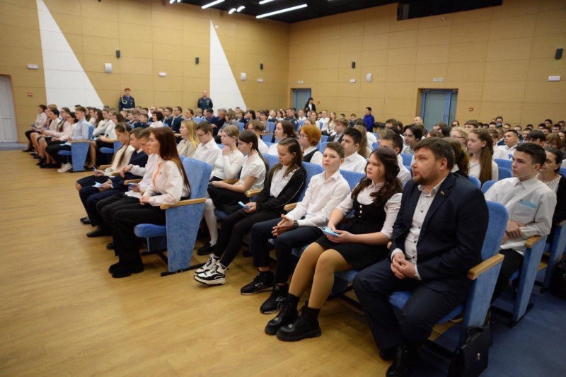 https://vologdazso.ru/upload/medialibrary/bbb/bbbaf5fb24f6098dcfd2bc98bea2f772.jpg