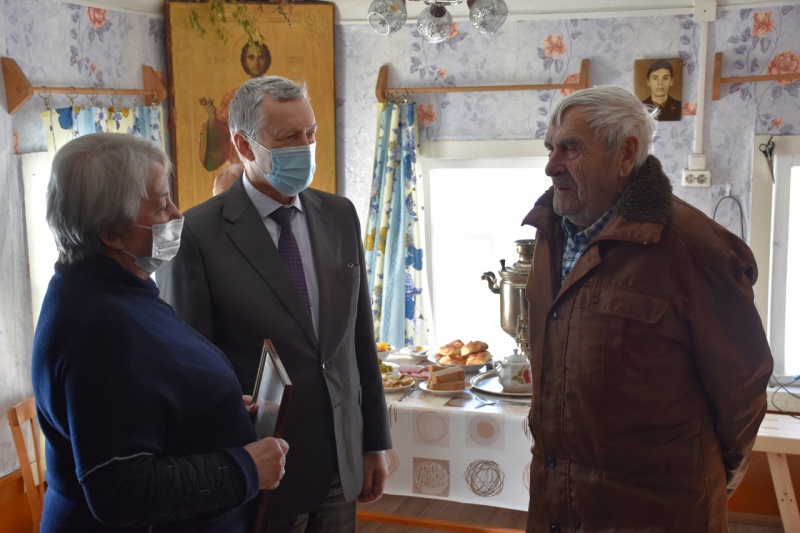 https://vologdazso.ru/upload/medialibrary/da3/da3cfd095c8cfc92546effe819510d81.jpg